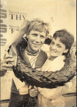 1985-DM13-285x400.jpg